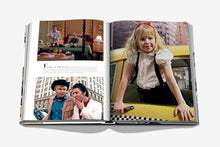 Load image into Gallery viewer, Fifth Avenue: 200 Years of Stories and Legends