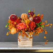 Load image into Gallery viewer, Designer's Choice MARKET FLORAL
