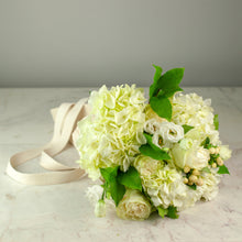 Load image into Gallery viewer, Fleur Flower Folio