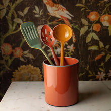 Load image into Gallery viewer, Enamel Crock