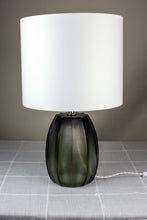 Load image into Gallery viewer, Guaxs Koonam Handblown Glass Tablelamp