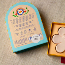 Load image into Gallery viewer, Skandi Blooms Tulip Moisturizing Beauty Bar
