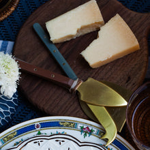 Load image into Gallery viewer, Billie Cheese Set