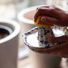 Load image into Gallery viewer, Splatterware Juicer, in Color Lake