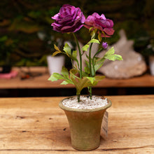 Load image into Gallery viewer, Tommy Mitchell Ranunculus Sculpture in Pot