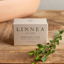 Load image into Gallery viewer, Linnea's Lights Gardener's Seeded Soap