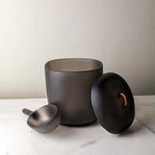 Load image into Gallery viewer, Tina Frey Cuadrado Lidded Ice Bucket + Scoop