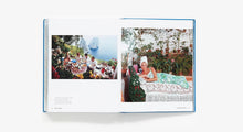 Load image into Gallery viewer, Slim Aarons: The Essential Collection: The Essential Collection
