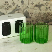 Load image into Gallery viewer, Fazeek Wave Green Beverage Glasses, Set of 2
