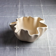 Load image into Gallery viewer, Dumae Medium Veda Catchall
