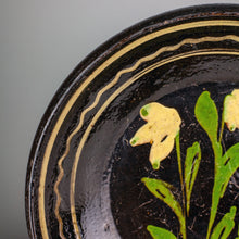 Load image into Gallery viewer, Alsace yelloware floral plate
