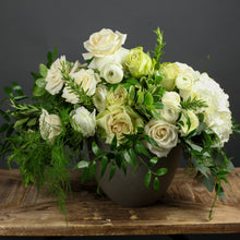 Load image into Gallery viewer, Designer&#39;s Choice GREEN &amp; WHITE
