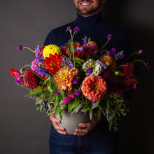 Load image into Gallery viewer, Designer&#39;s Choice MARKET FLORAL
