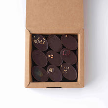 Load image into Gallery viewer, Mon jardin chocolaté  Box of 9 Organic Chocolates
