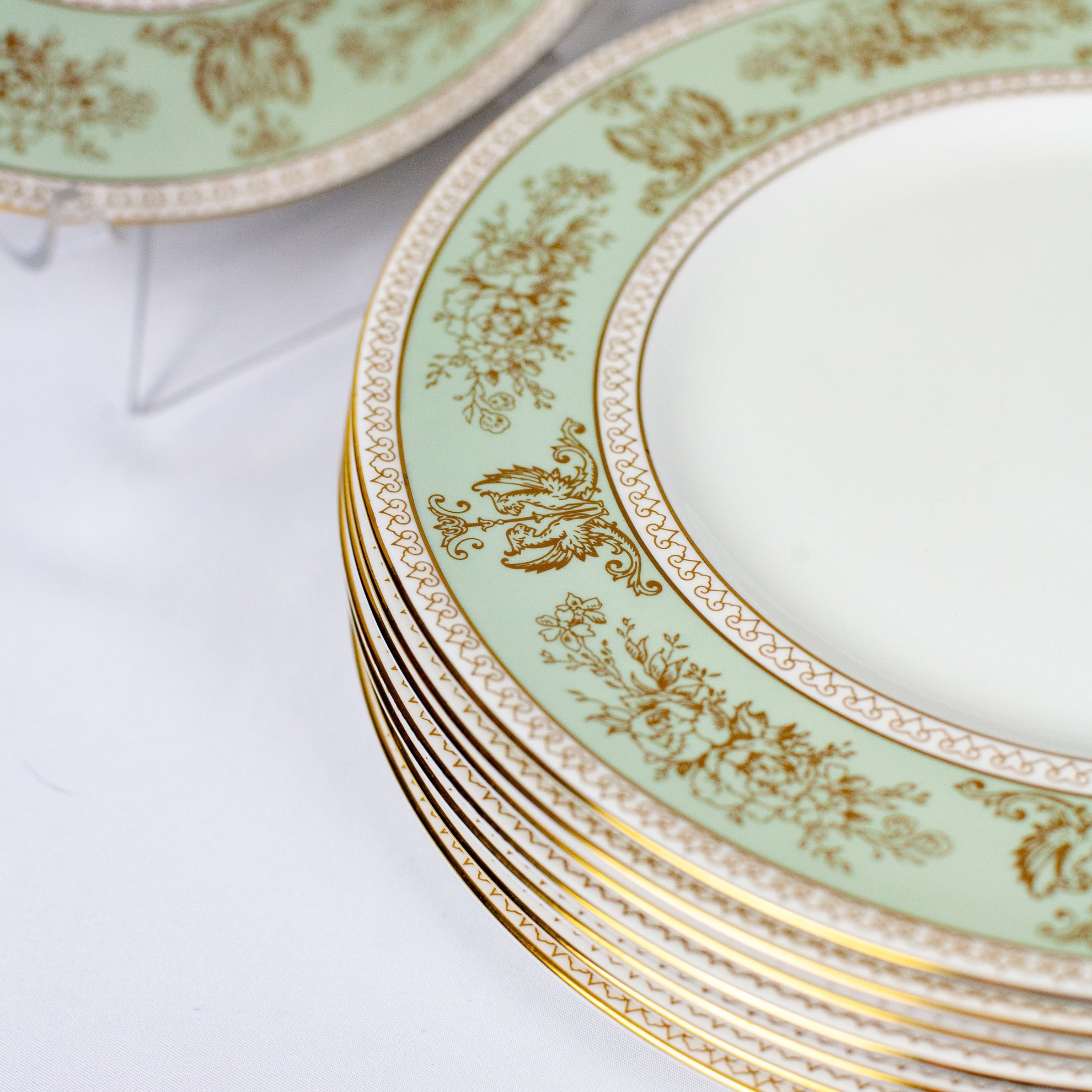 Wedgwood Green & Gold Columbia Dinner Plates, Set Of 8