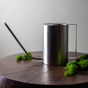 Modern Style Cylinder Watering Can