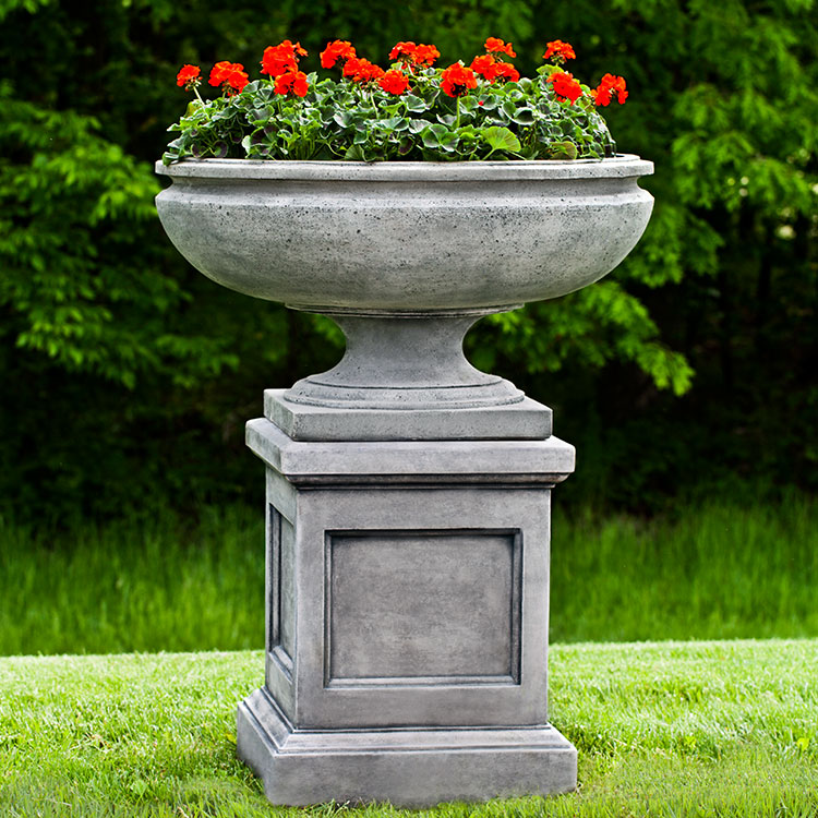 St. Louis Planter & Plinth -GA
